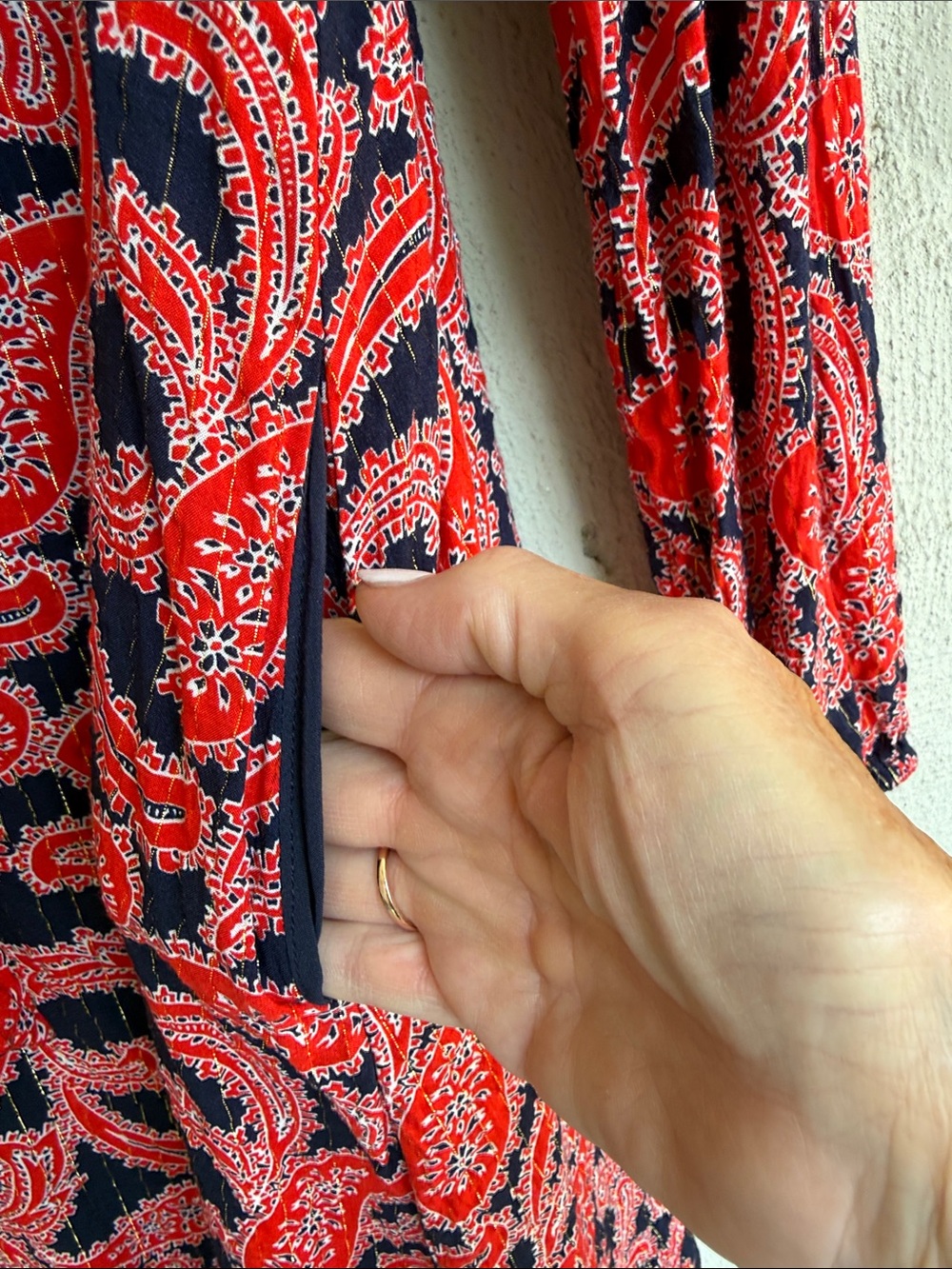 Boden Red/Navy Paisley Tie-Neck Mini Dress US Size 8 - Picture 7 of 15